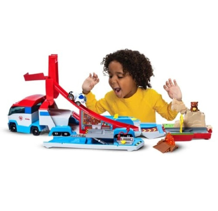 Patrolne sape kamion i tobogan + 6 patrolnih sapa +robot pas