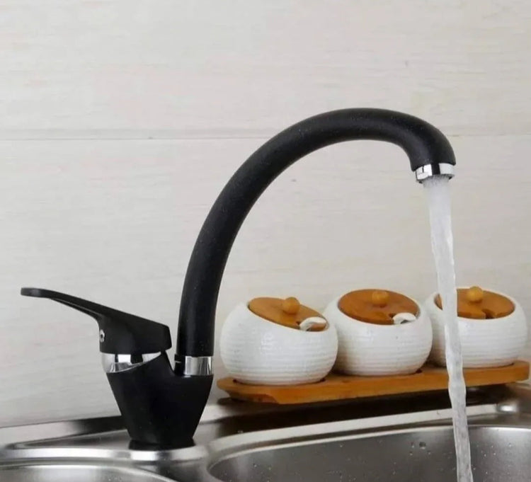 Slavina za sudoperu i lavabo polukrug crna