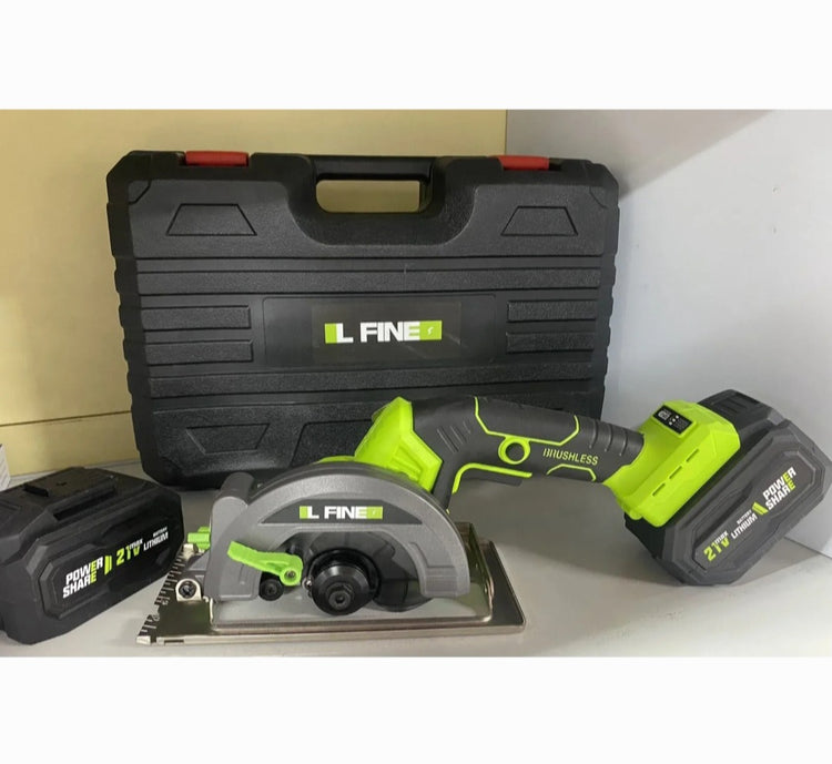 Akumulatorski cirkular sa 2 baterije L Fine u koferu