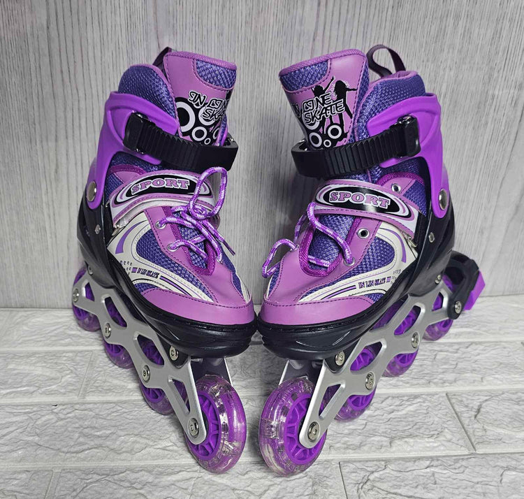 Roleri sa svetlecim tockicima ljubicasti podesivi