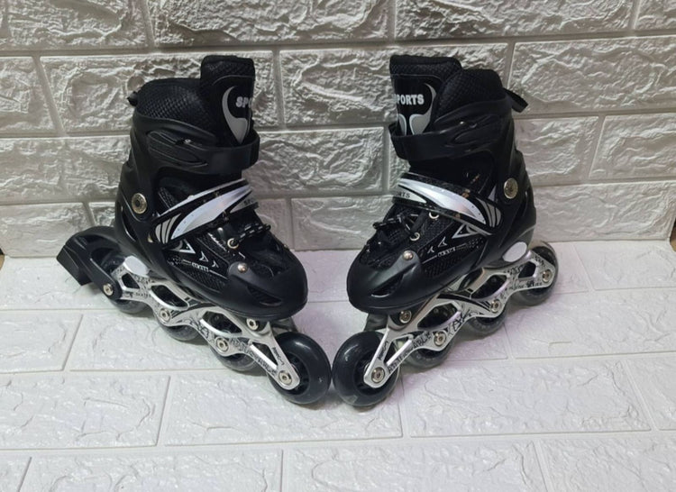 Roleri sa svetlecim tockicima crni podesivi