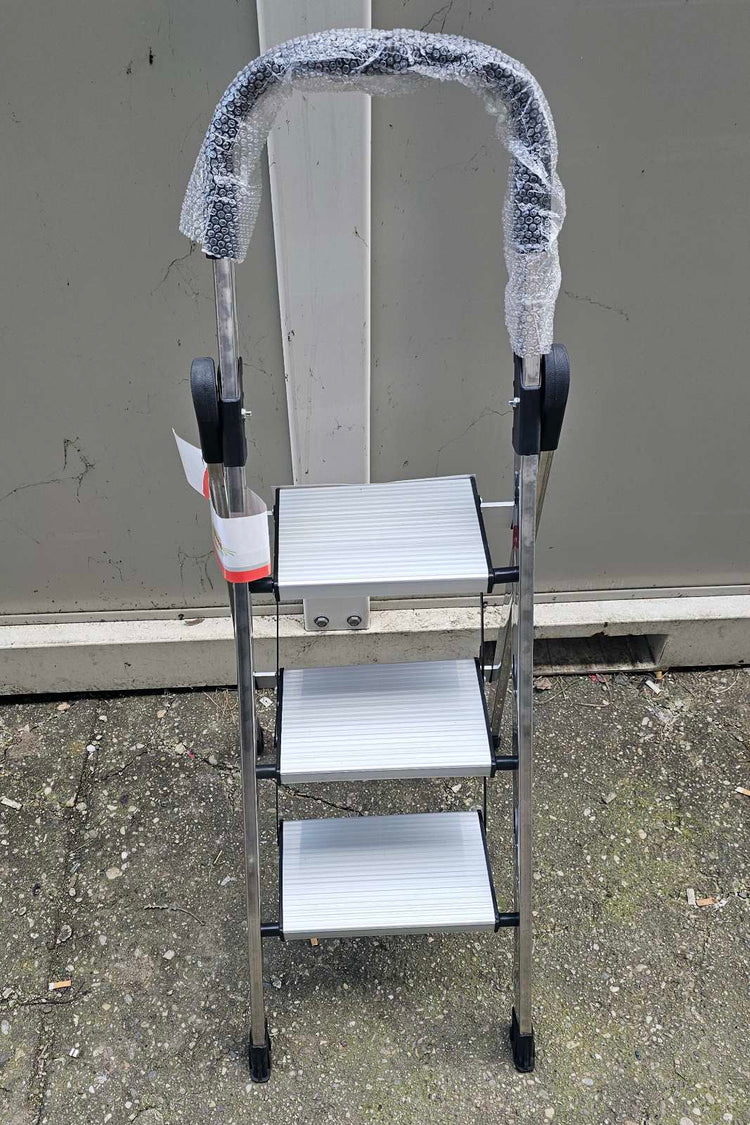 Merdevine aluminijumske 3 stepenika