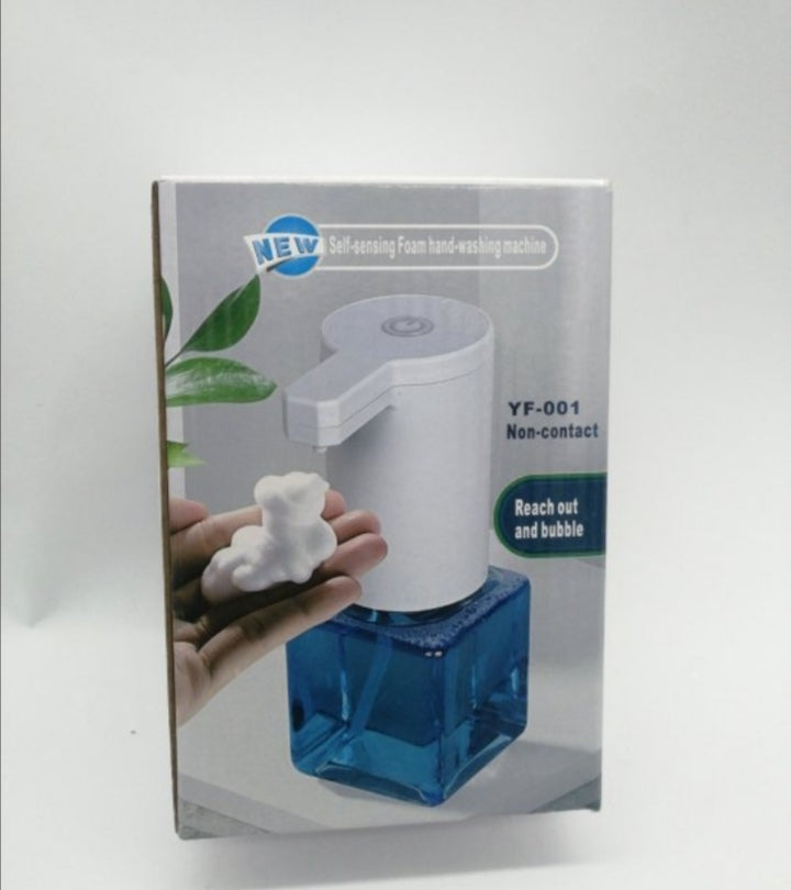 Dozer za sapun sa senzorom tecni sapun pretvara u penu