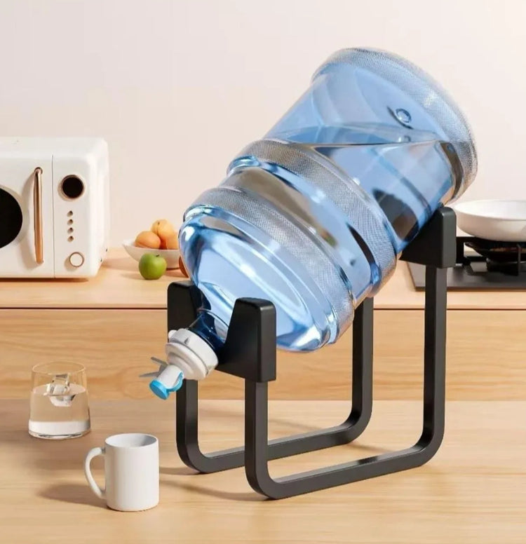 Drzac sa cepom sa galone vode