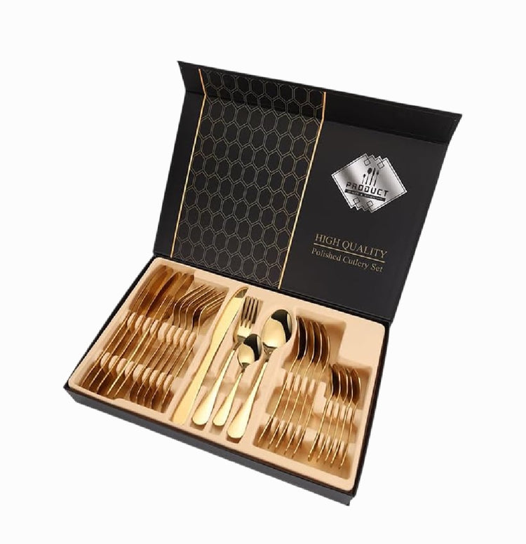 Escajg zlatni 24kom u elegantnoj kutiji